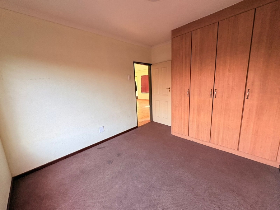 2 Bedroom Property for Sale in Vaalpark Free State